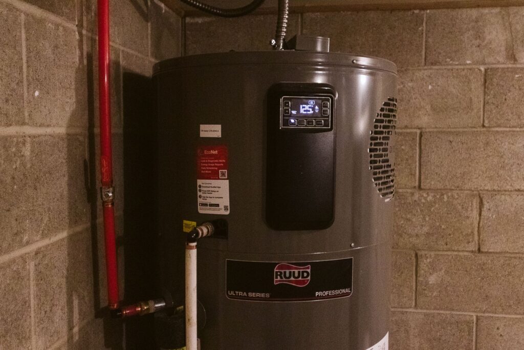 Traditional and tankless water heater repair and installation with Rheem and Navien brands